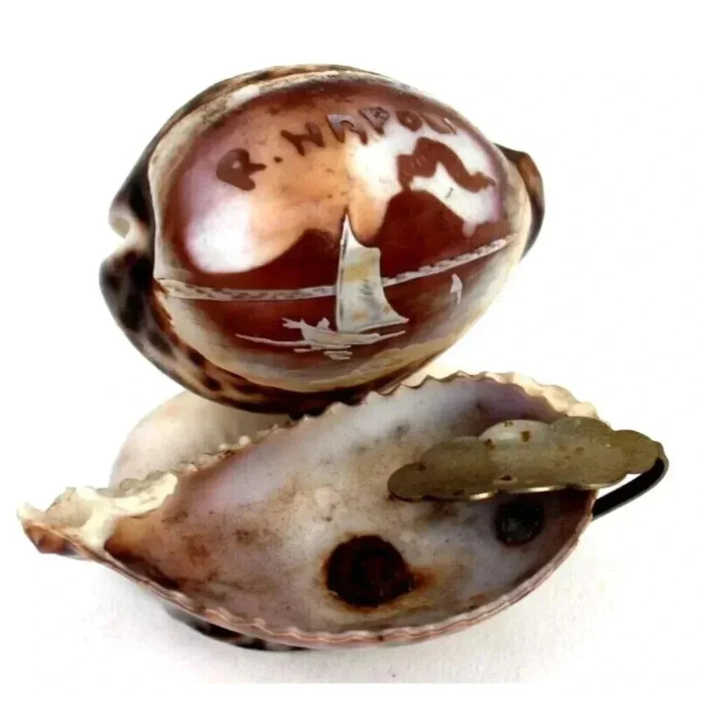 Vintage RARE 3 Level Sea Shell R. Napoli Ashtray - Picture 2 of 5